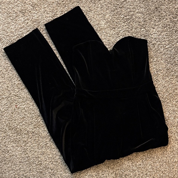 Express velvet jumpsuit - Picture 1 of 6